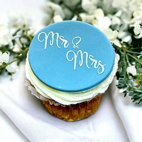 Mr & Mrs (Bold Script) Cookie / Cupcake Stencil