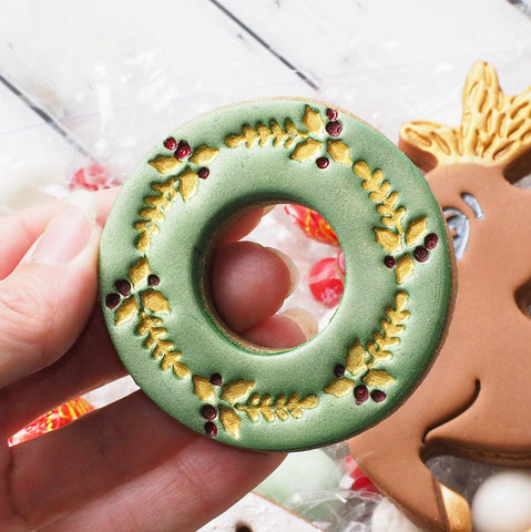 Wreath with Holly and Branches (Stamp Set) Emboss 3D Printed Cookie Stamp  + 3D Printed Cookie Cutter